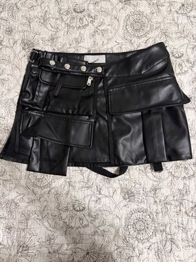 Coperni Black Vegan Leather Utility Mini Skirt with Pockets